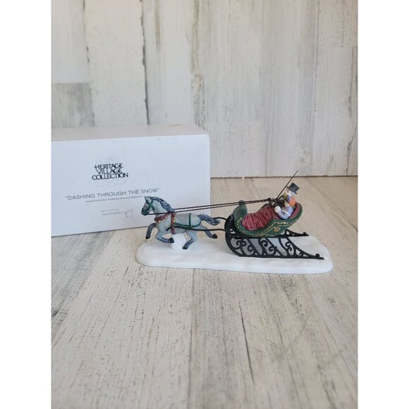 Dept 56 58203 Dashing Through The Snow Village accessory Xmas - Picture 1 of 8